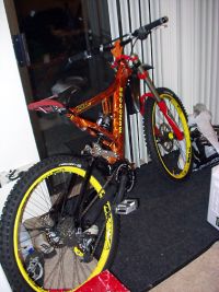 1145938902 397 FT8404 Bike 